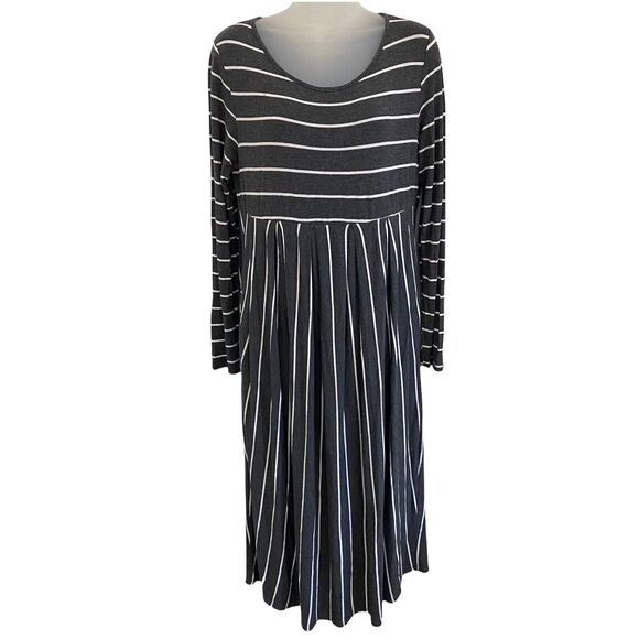 Ella Mara Dresses & Skirts - Ella Mara Large T-shirt Dress Long Sleeve Midi Striped Gray White